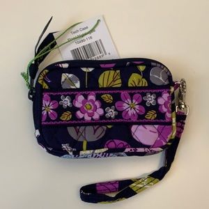 Vera Bradley tech case- BNWT